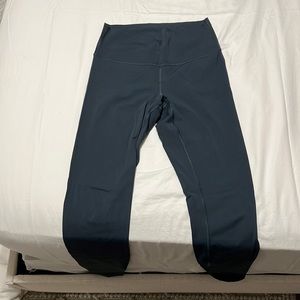 Lululemon Wunder Under leggings size 8